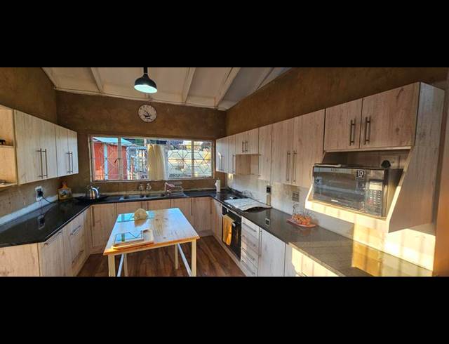 3 BEDROOM HOUSE FOR SALE IN VAAL MARINA